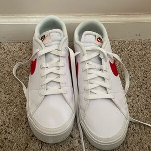 Nike shoes with comfort insole